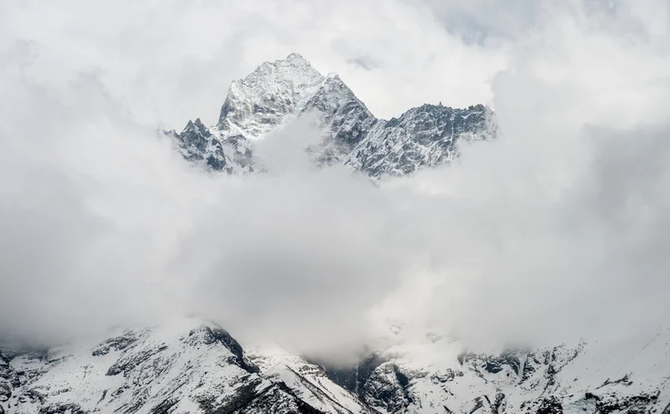 emerging-cloud-mountain