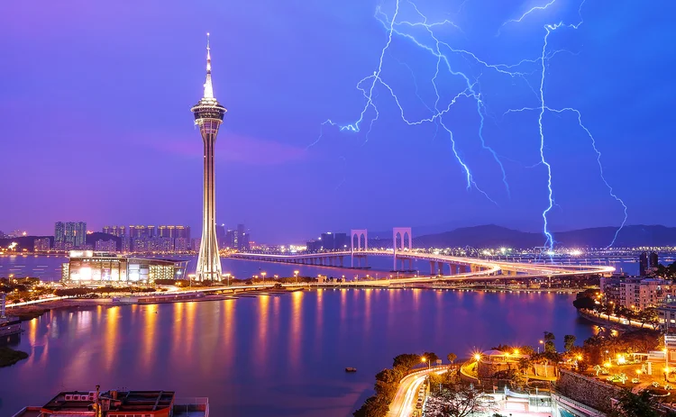 Macau-Tower_China_storm_Getty-web.jpg 