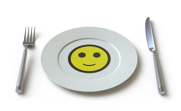 smiley-face-on-plate