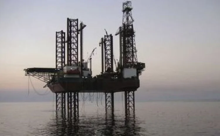 Oil rig in Iranian waters