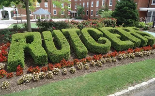 QUANT 35 Rutgers_Uni_College_Av_campus_2016_Hedge_spells_out_Rutgers-web.jpg