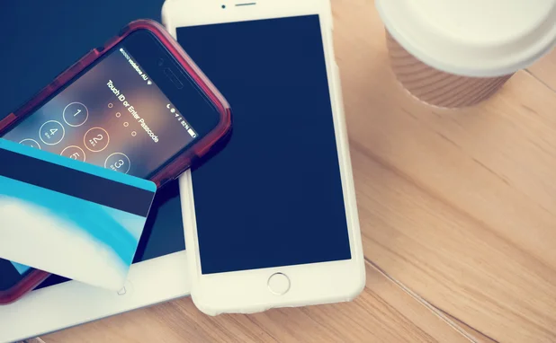 Apple iPhones and credit card 