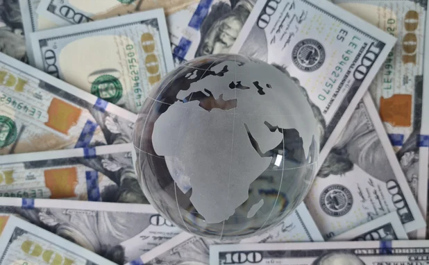 Globe and money 