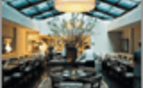 pg52-restaurant1-gif