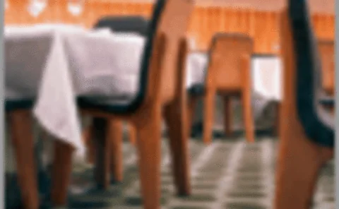 pg52-restaurant1-gif