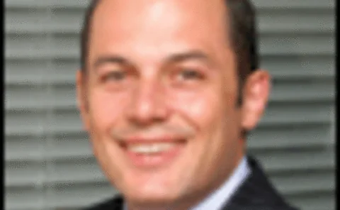 risk-1104-people-gif