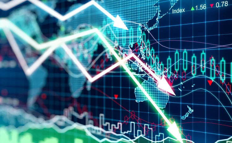 Managing a derivatives portfolio through turbulent markets