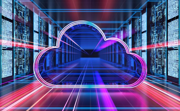 A cloud icon in between racks of servers in data centre 