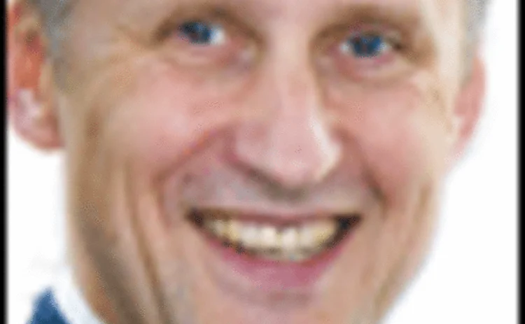 asiarisk-jul07-feature03-gif