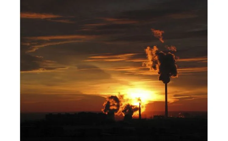 russia-power-station-smoke-belching-out-of-chimneys-at-sunset