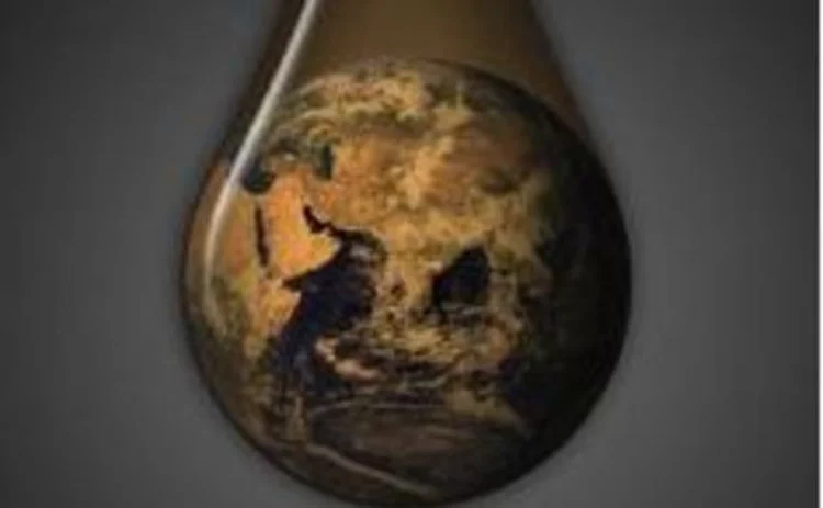 globe-in-oil-drop