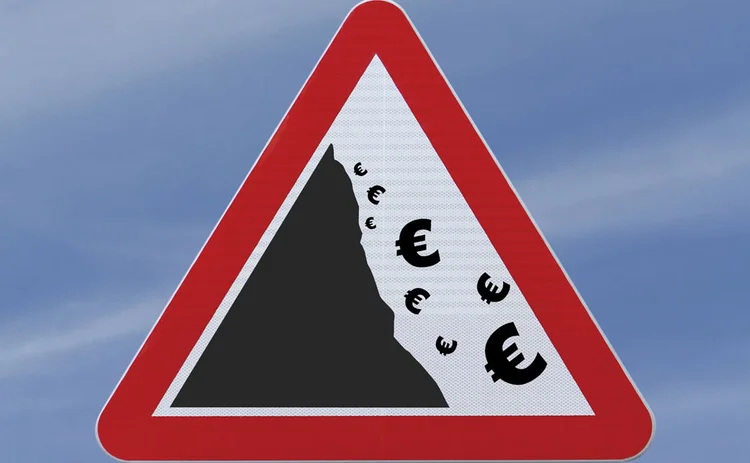 shu-101214256-warning-sign-falling-euros-danger-web