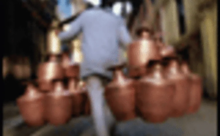 asiarisk-nov06-highlight1-gif