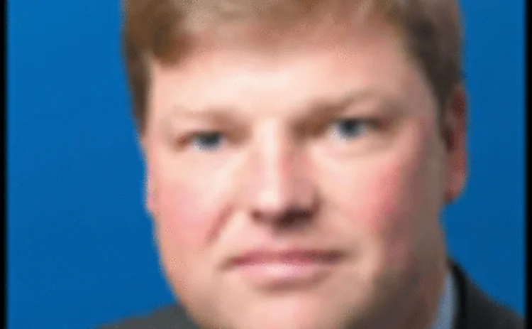 pg04-news1hooper-gif