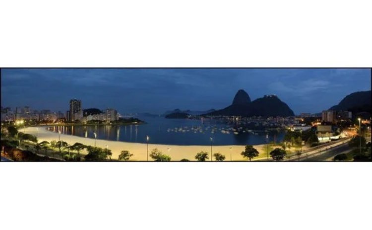 panorama-of-rio-de-janeiro-at-night