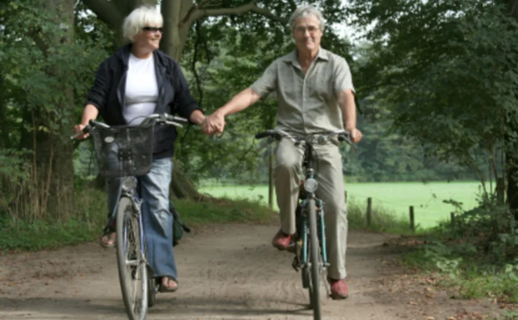 seniors cycling