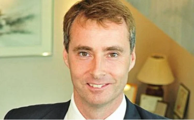 andrew-cherriman-stanchart-2010