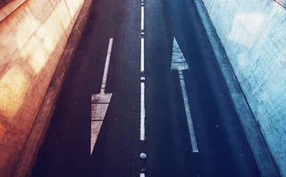 Two-way traffic markings on a road